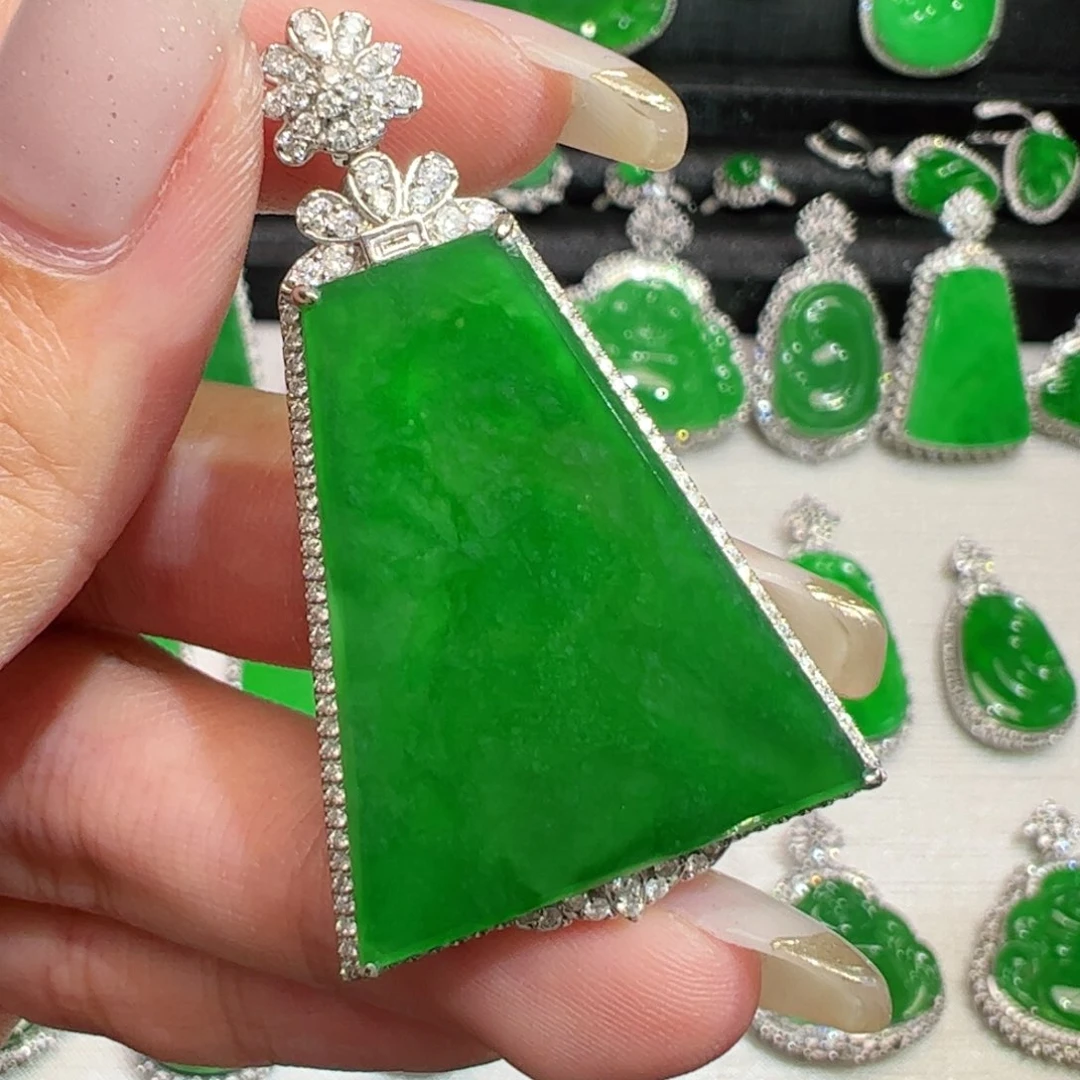 翡翠18K金镶嵌吊坠(不含链)