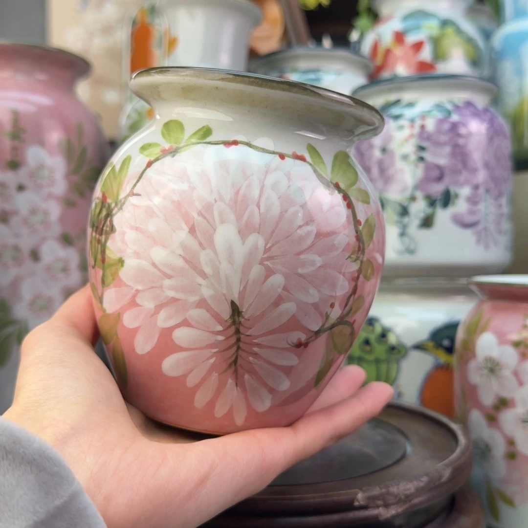 景德镇纯手绘陶瓷花瓶