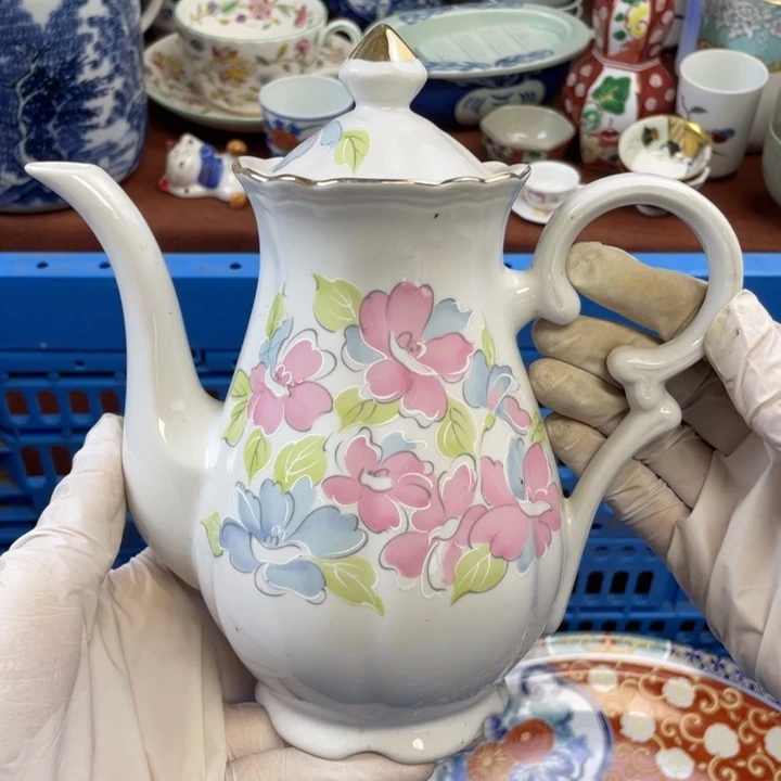 他家瓷器真美…开播了