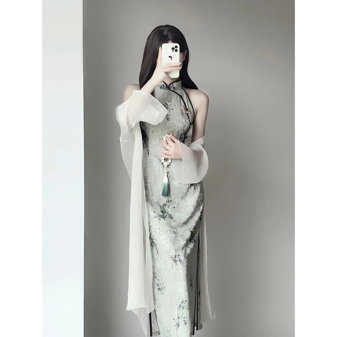 国风旗袍2025年新款气质高端春季新中式挂脖连衣裙晨袍日常款套装