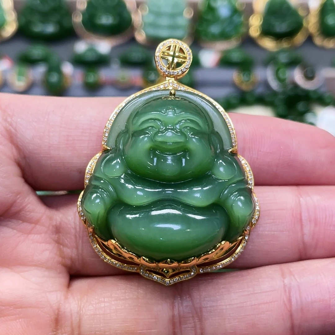 和田玉（碧玉）颈饰18K金镶嵌佛公35mm