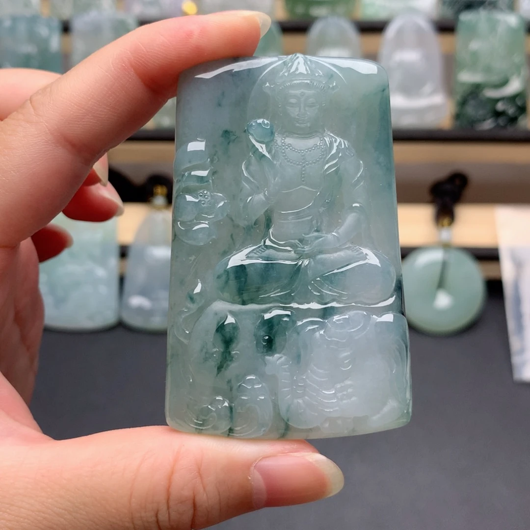 颈饰未镶嵌翡翠璐*普贤