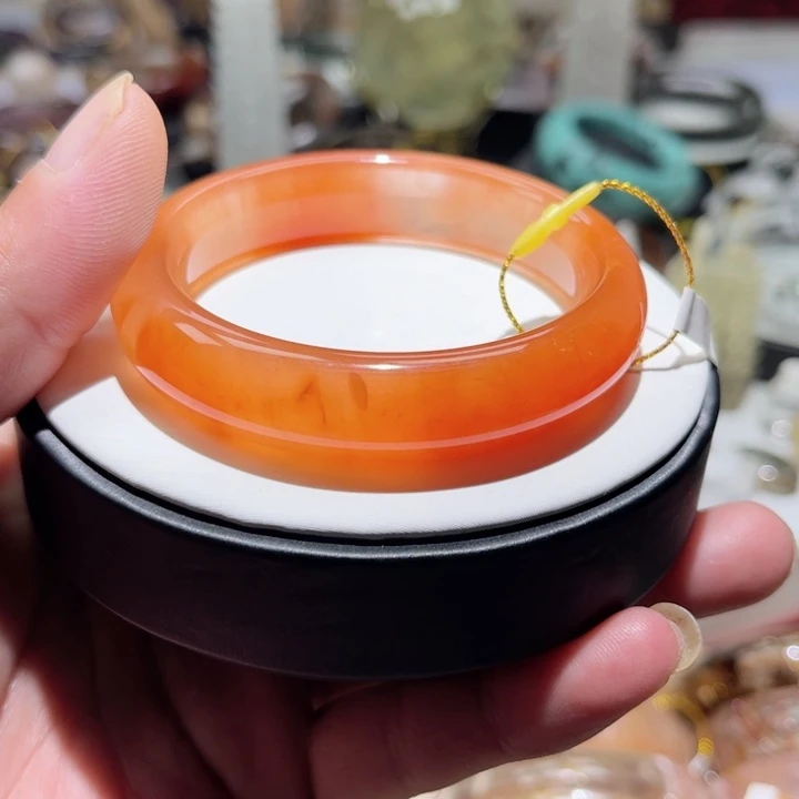 手镯水晶未镶嵌天然巴西红兔皮手镯