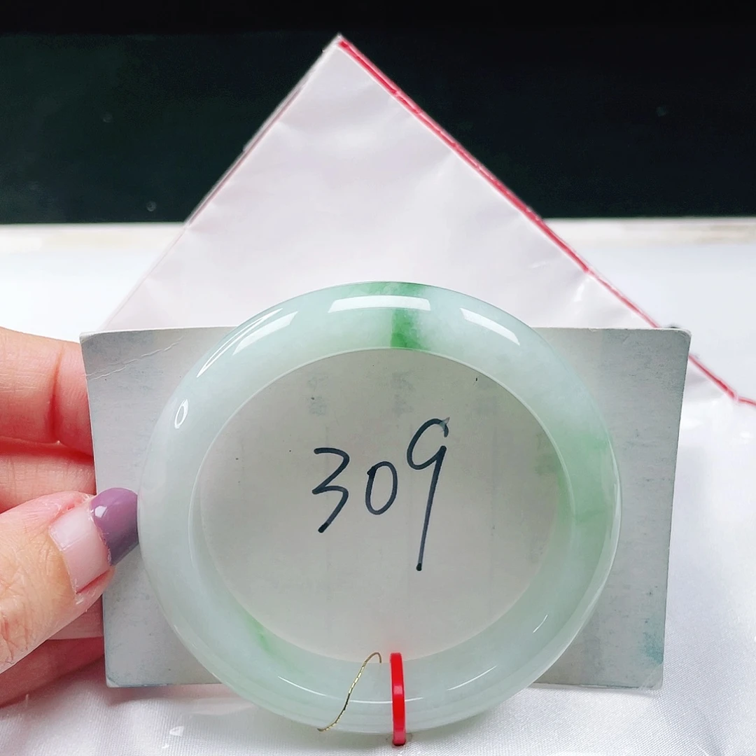 翡翠未镶嵌手镯缅甸翡翠54+