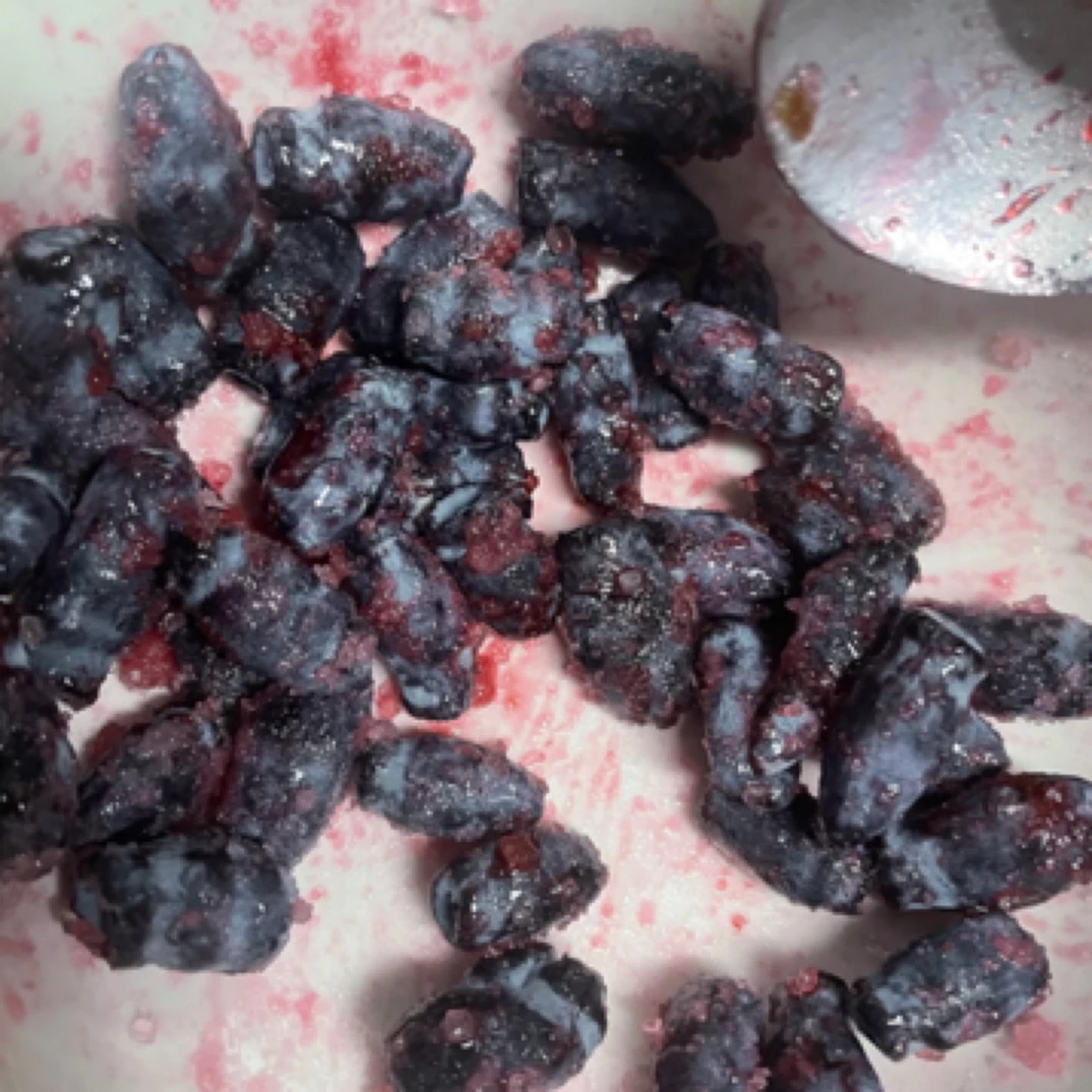 长白山野生品种蓝靛果/羊奶子果/黑瞎子果/纯天然/免洗/速冻/