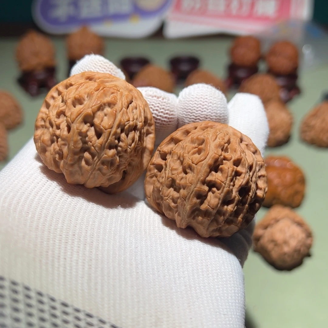 把件文玩核桃38白狮子球白