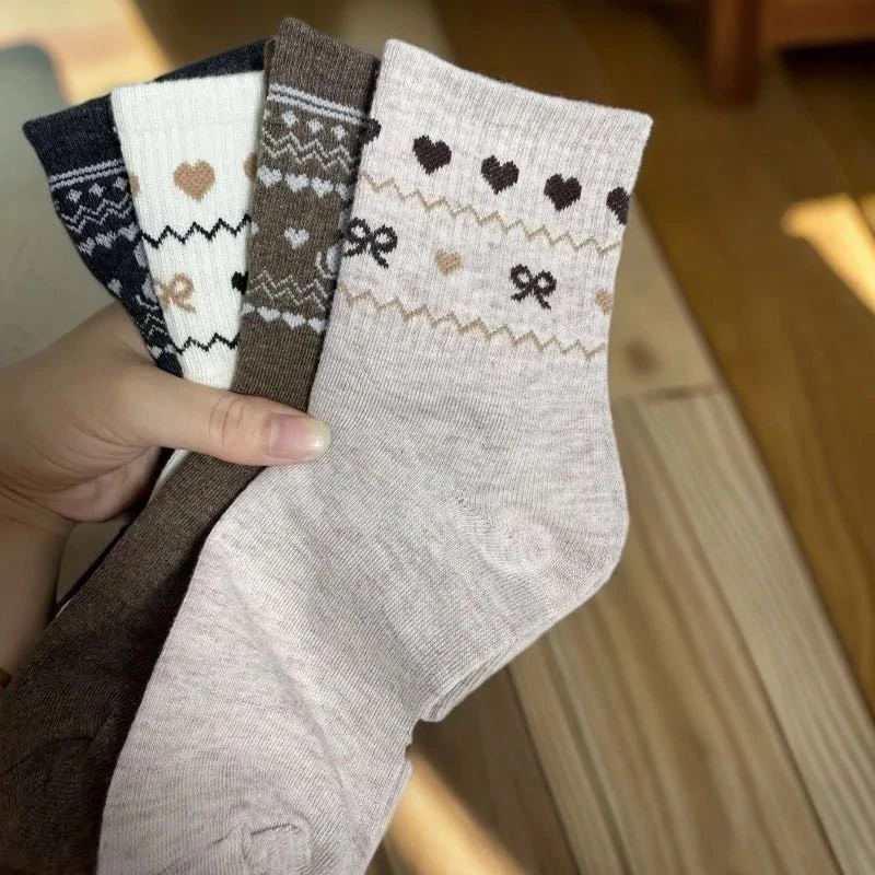 秋冬新款复古民族风菲尔岛袜子女士中筒袜ins风百搭长筒袜潮流.