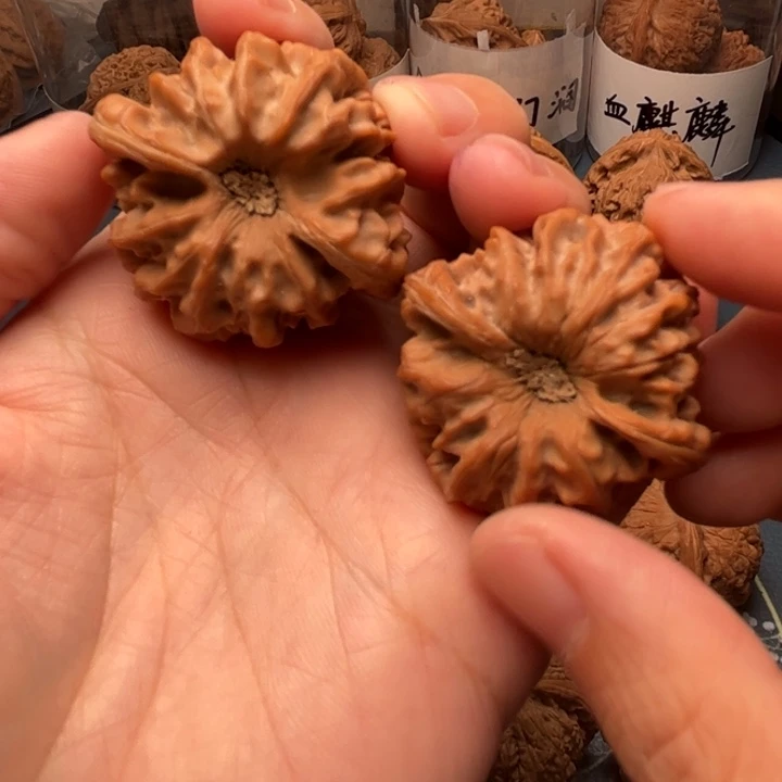 挖***瓜吊坠文玩核桃40龙门涧