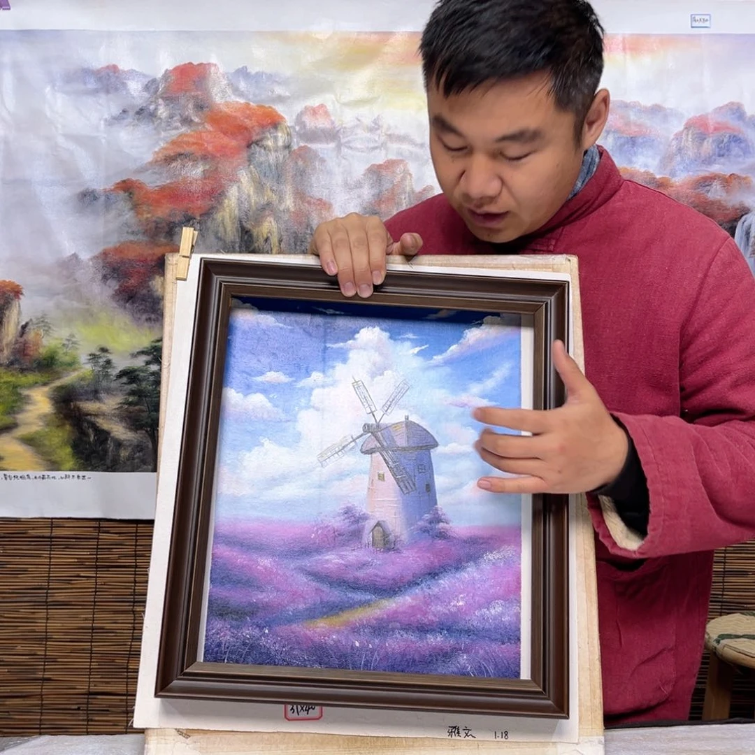 油画行路人小院绘画作品