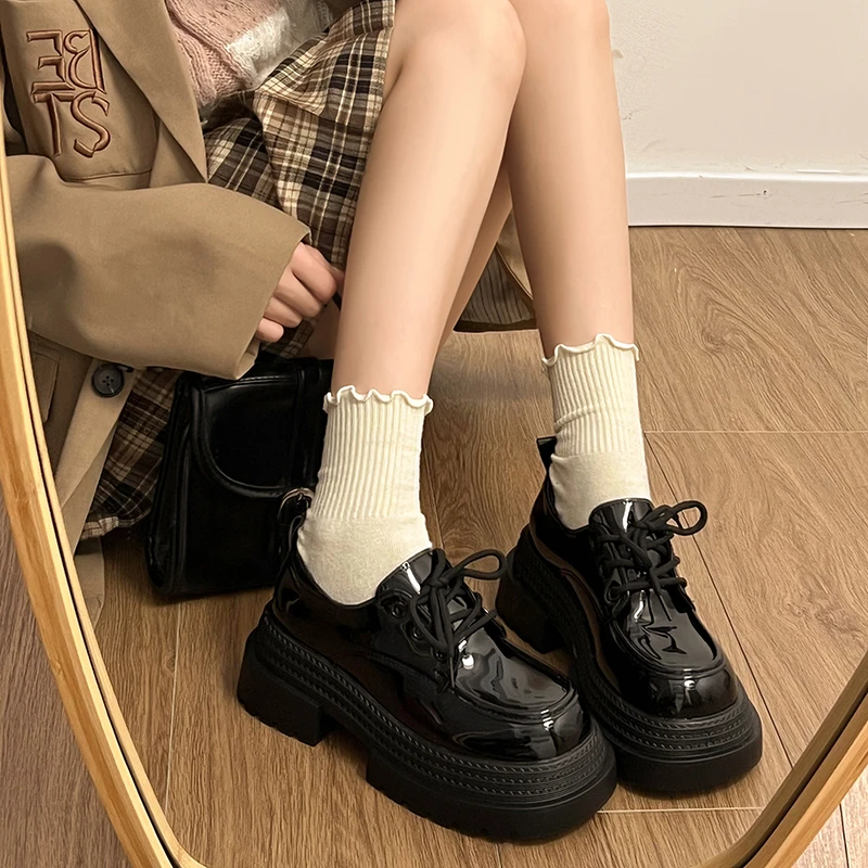 黑色大头系带小皮鞋女春秋2025冬新款复古英伦风厚底增高乐福单鞋