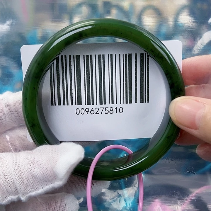 和田玉手镯未镶嵌包容6162