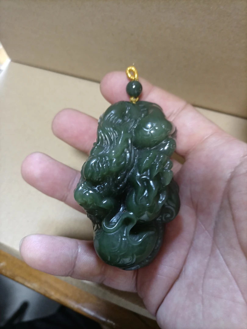 岫岩老玉透闪石玉