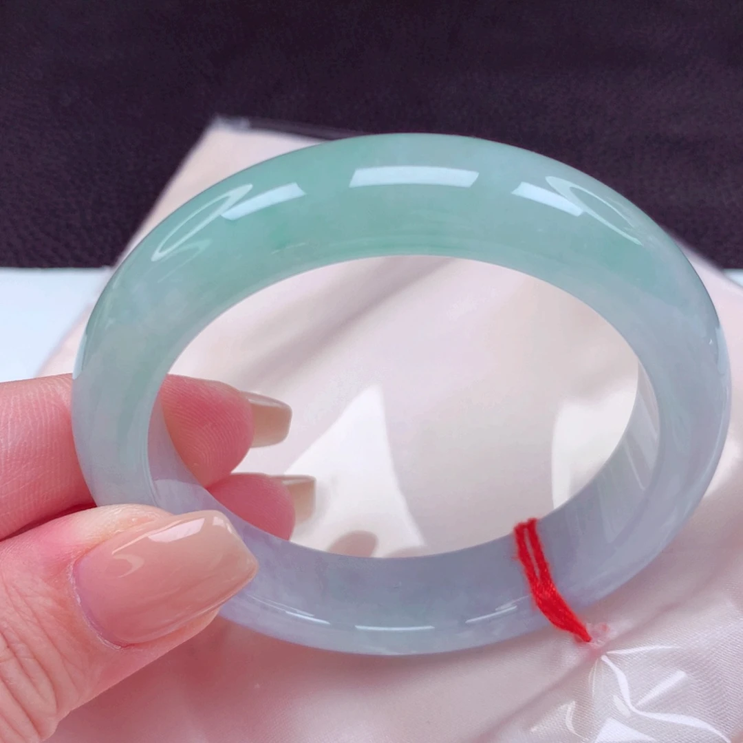 未镶嵌手镯翡翠手镯
