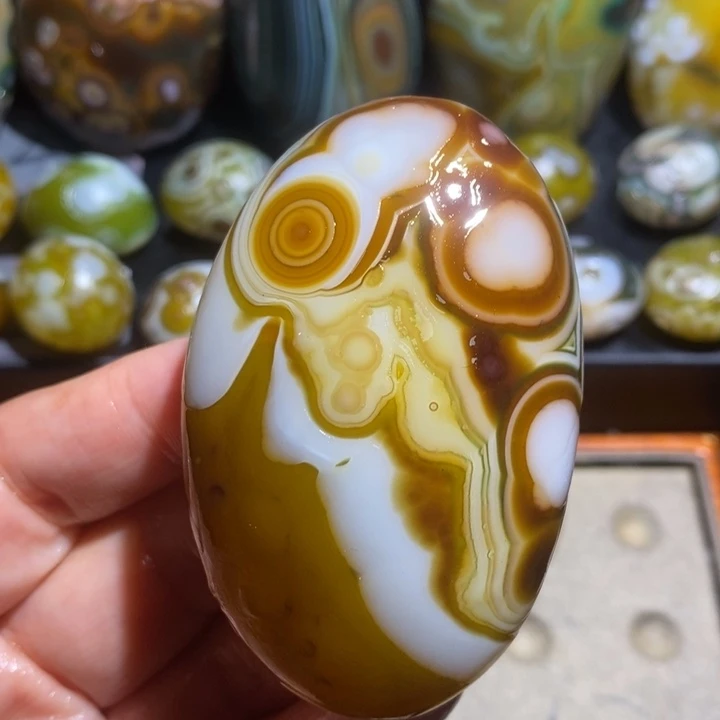 玛瑙/玉髓未镶嵌珠宝半成品