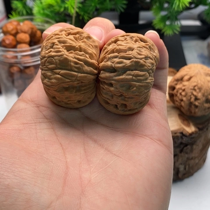 文玩核桃吊坠42全品蝴蝶磨