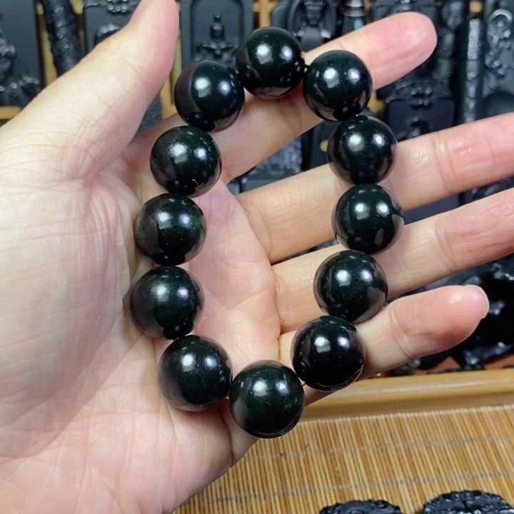 颈饰未镶嵌和田玉（青玉）卡18圆珠手串