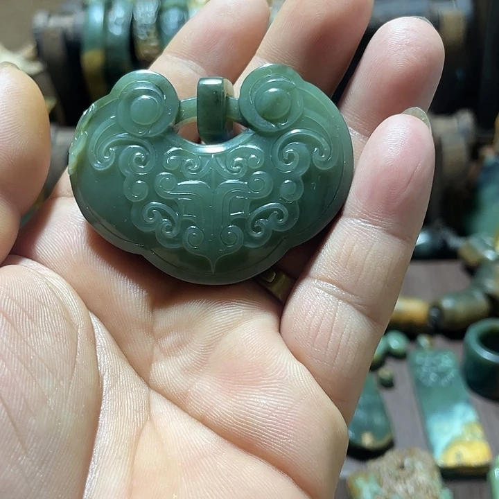 岫岩河磨玉（透闪石质玉）未镶嵌挂件