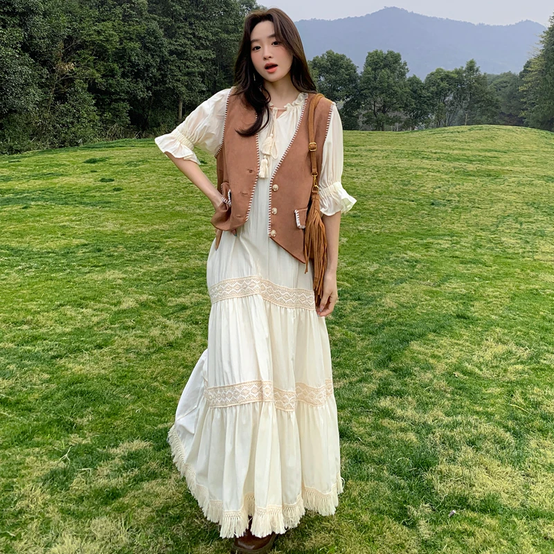 草原海边云南川西度假风森系复古棉麻蕾丝不显胖长袖带马甲连衣裙