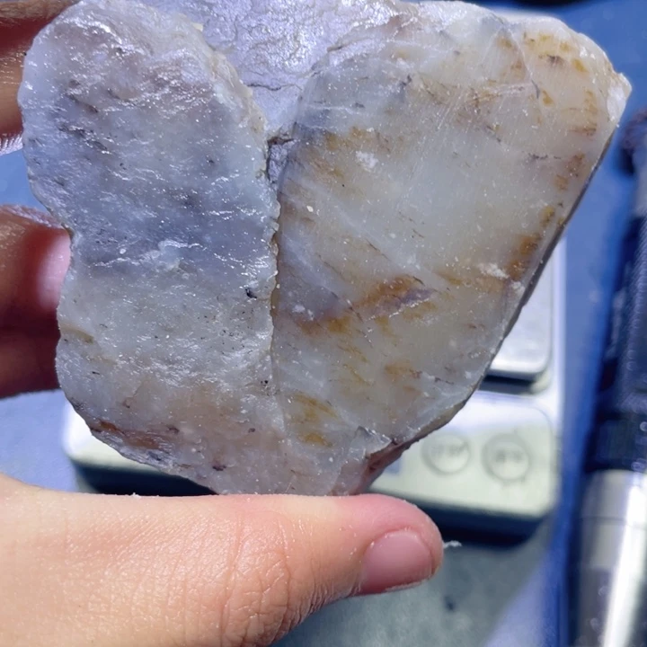 和田玉未镶嵌珠宝半成品