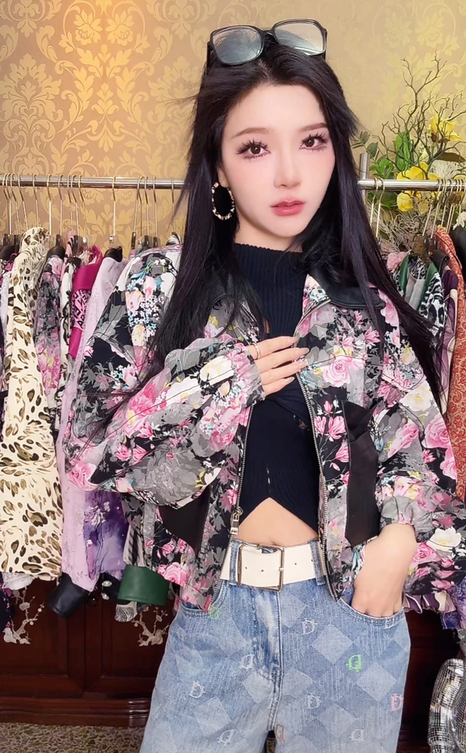 1762百搭潮流玫瑰花大口袋宽松短外套