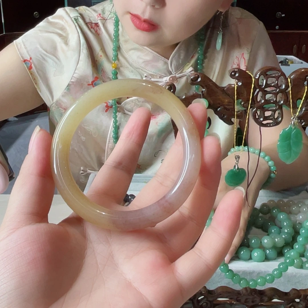 密玉（石英质玉）未镶嵌颈饰57