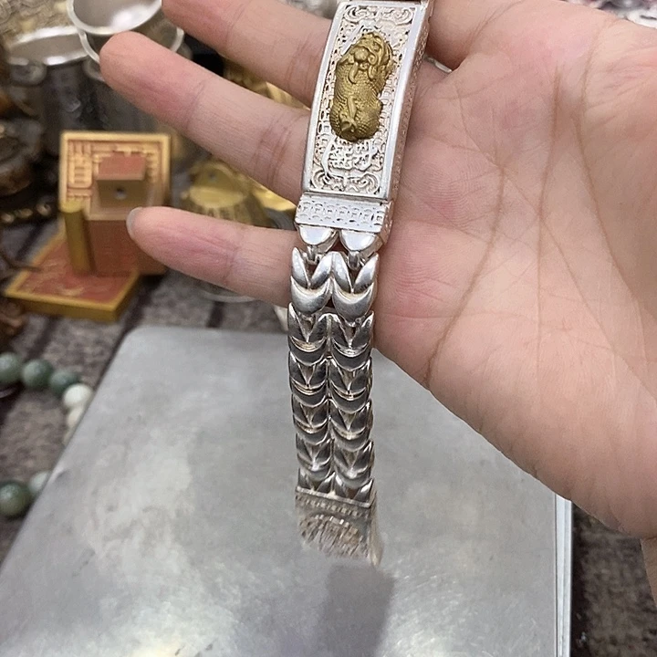 铜器工艺品一个一个