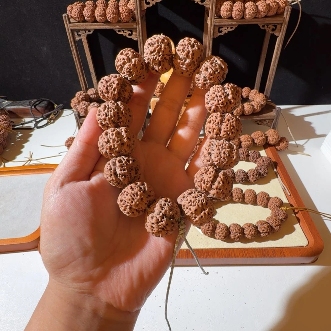 吊坠金刚菩提25尺寸红皮梅花