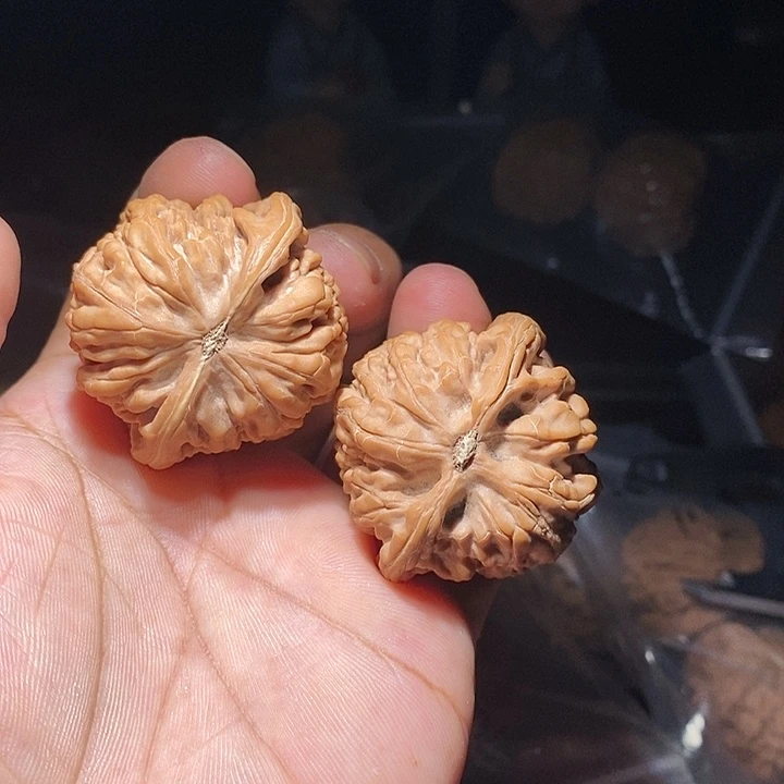 【闪购商品】文玩核桃吊坠十*凤凰台