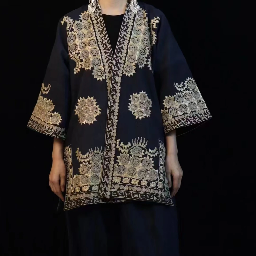 洞族螺蛳衣纯手工（拍之前请联系客服）