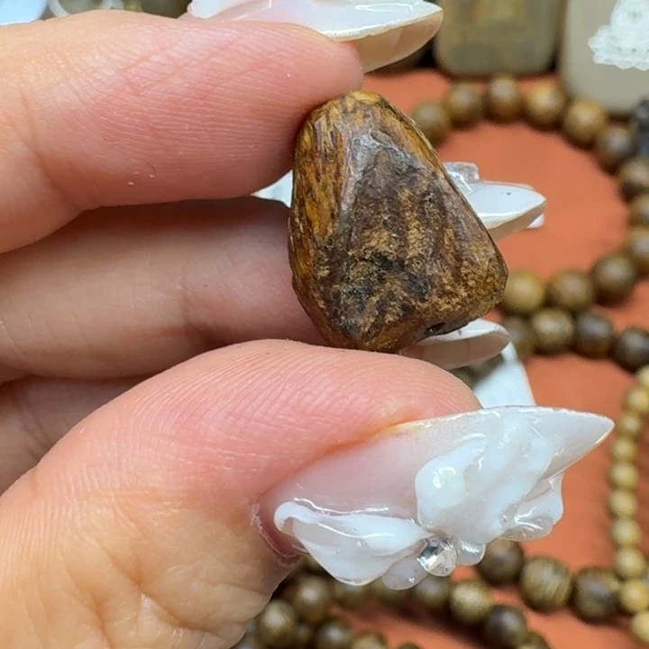大叶紫檀（黑酸枝木类）