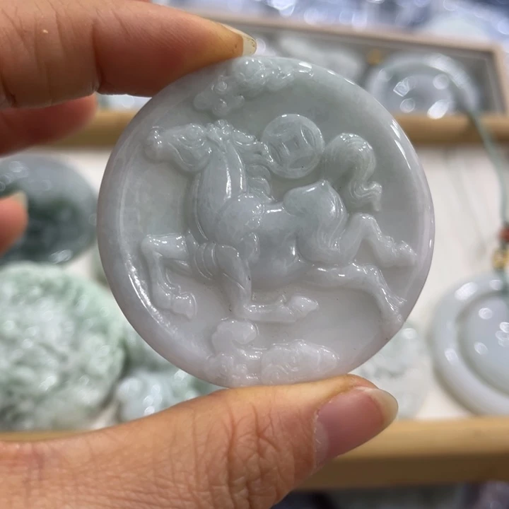 翡翠未镶嵌挂件翡翠