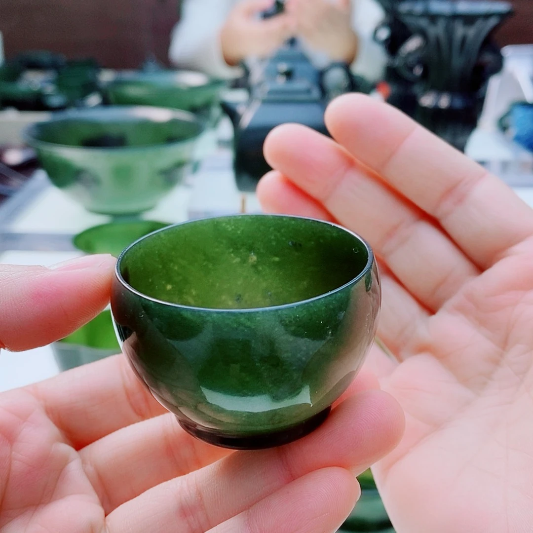 未镶嵌和田玉摆件一****