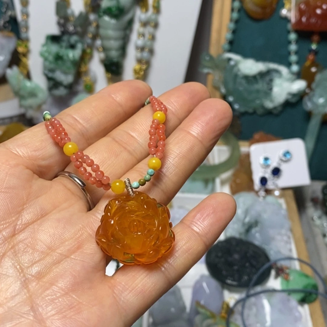 【闪购商品】翡翠吊坠(赠链)未镶嵌C****°