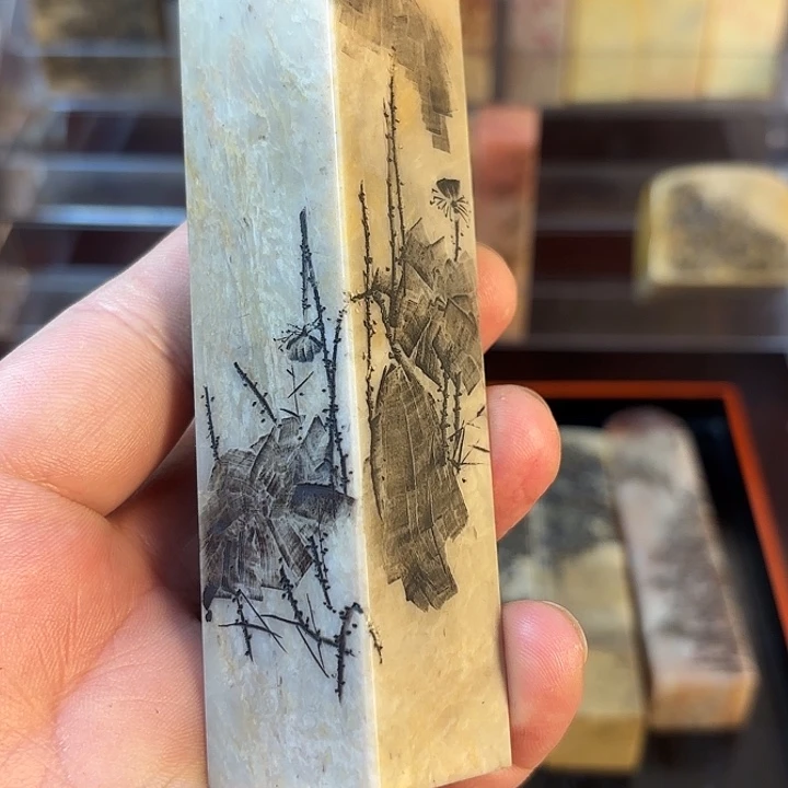 昌化石印石喵***谔众磊文化竹月刻绘