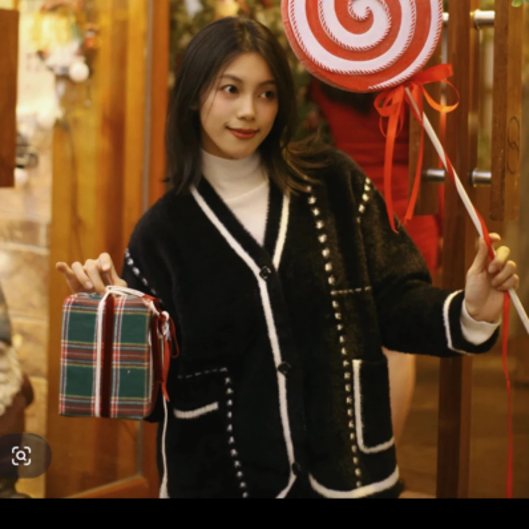 俪妍【LIVELY·YAN】24冬季新款针织开衫77534时尚百搭复古宽松秋季