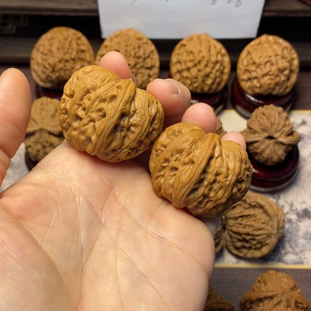 把件文玩核桃全品海豚头元宝40