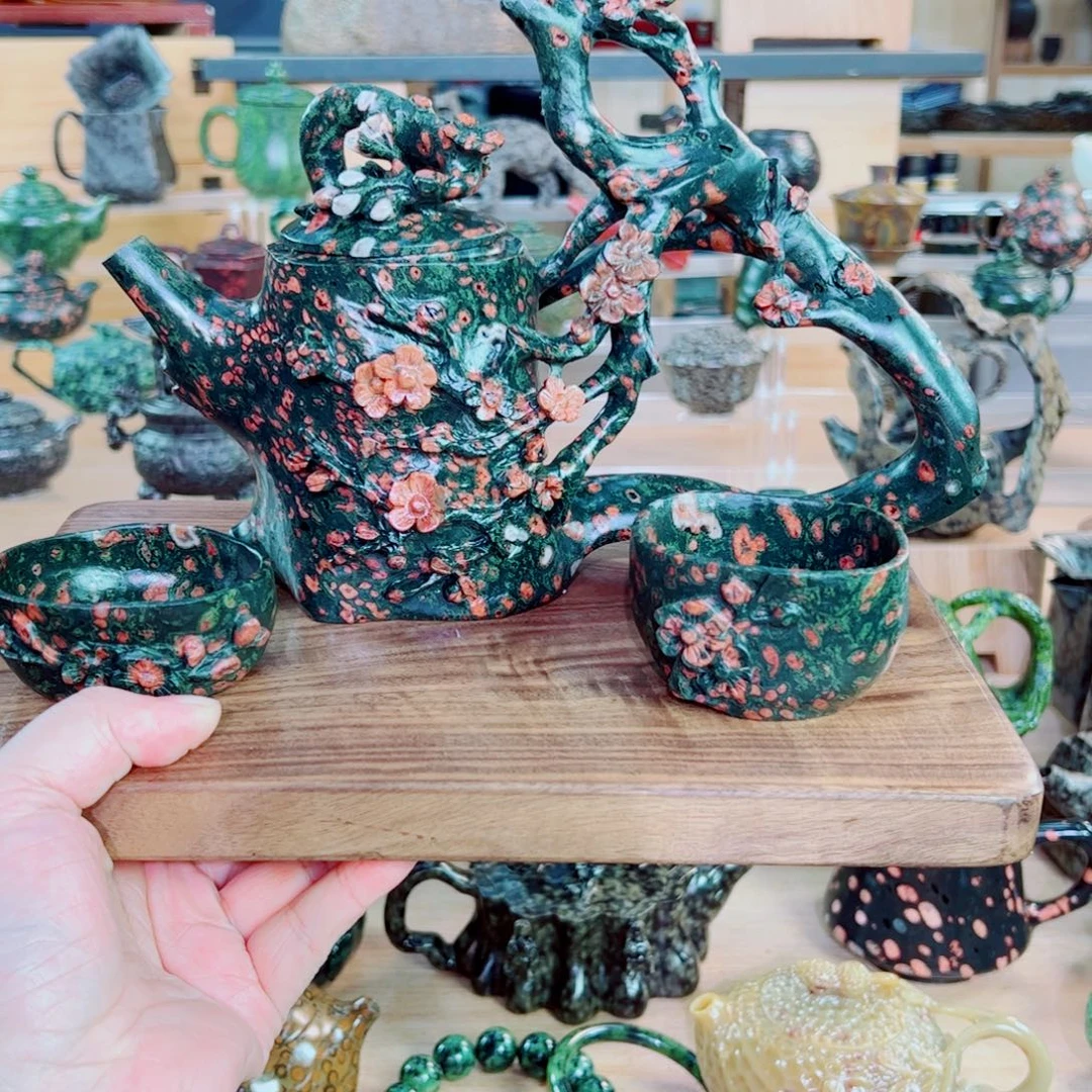 颇***哥天然石材手工雕刻