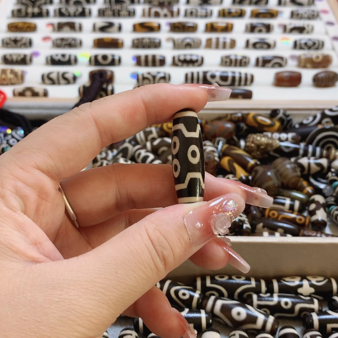 未镶嵌颈饰玛瑙/玉髓