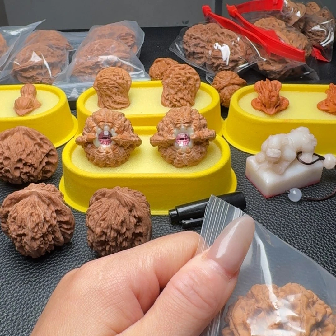 毛***凯文玩核桃吊坠111111