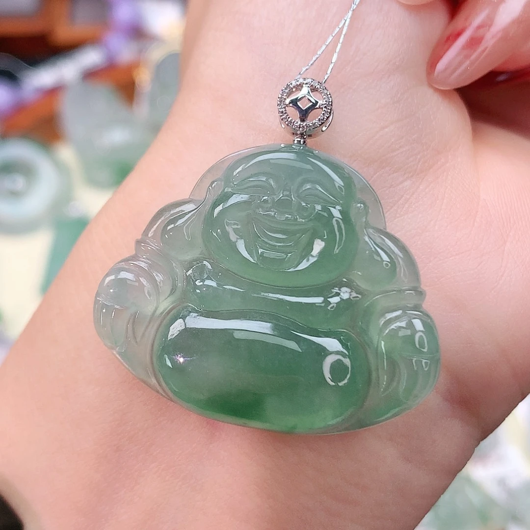 翡翠18K金镶嵌颈饰佛公