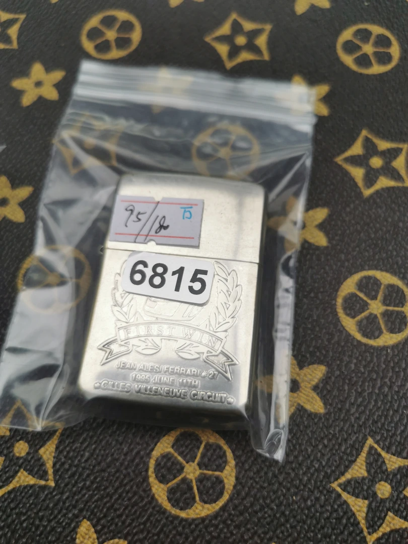 Zippo打火机回血95B镀银带题材-6815