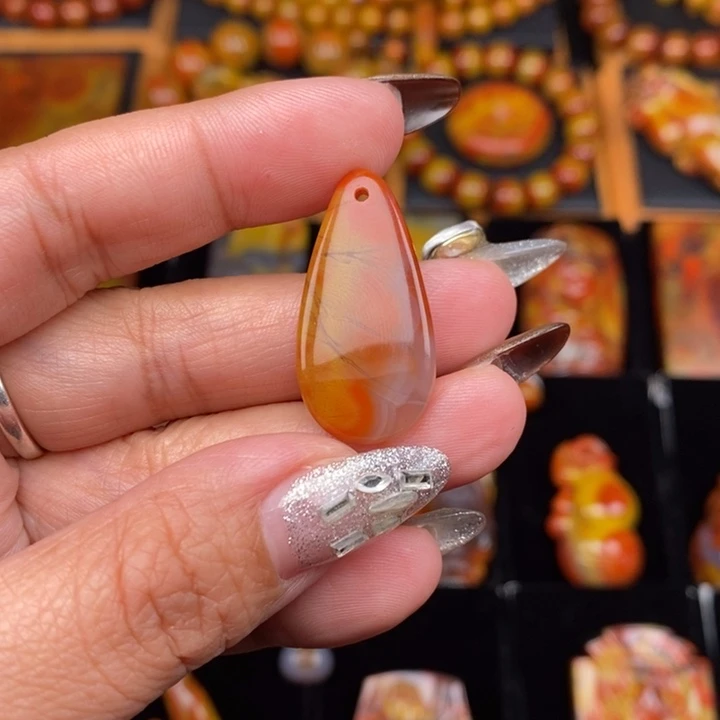 玛瑙/玉髓未镶嵌颈饰