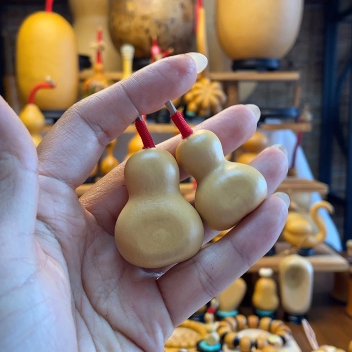 L***)天然葫芦自然生长