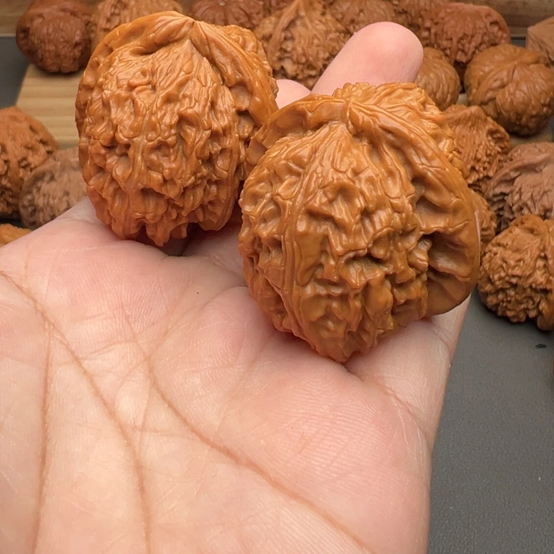 龙***文玩核桃把件白狮子