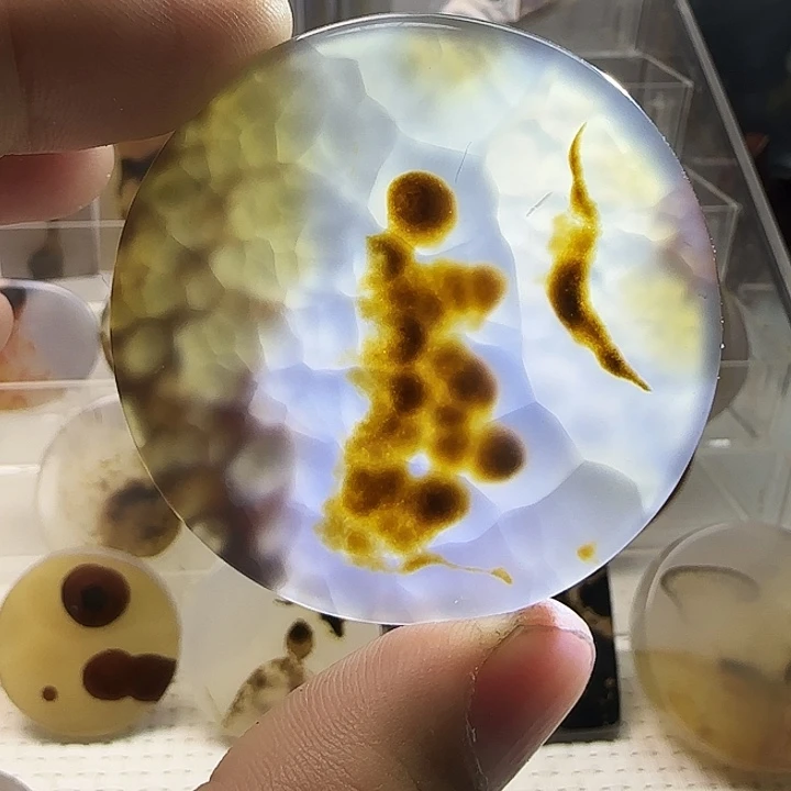 玛瑙/玉髓未镶嵌珠宝奇石