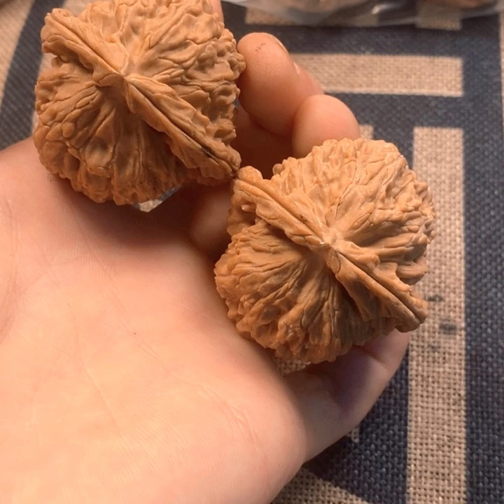 吊坠文玩核桃全品白狮子