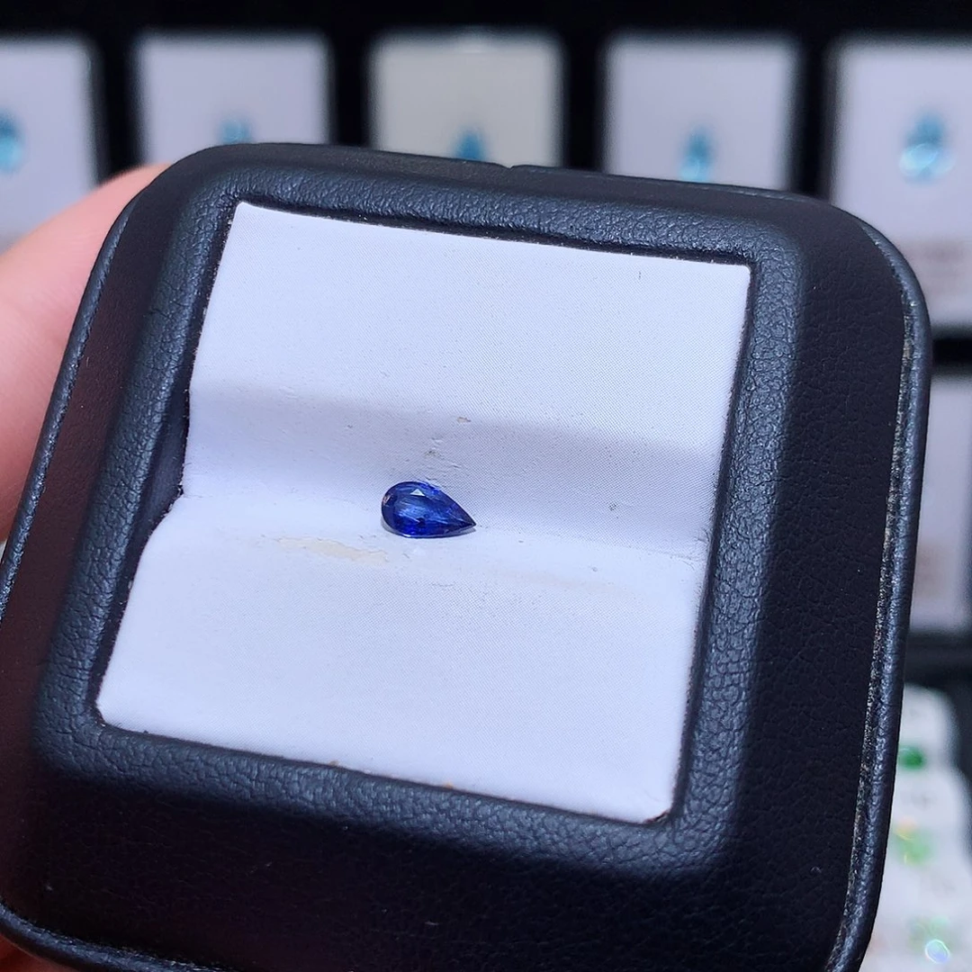 蓝宝石裸石未镶嵌4✖️6，水滴，特价