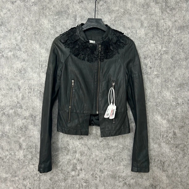 95新 Givenchy/纪梵希 黑色短款皮衣