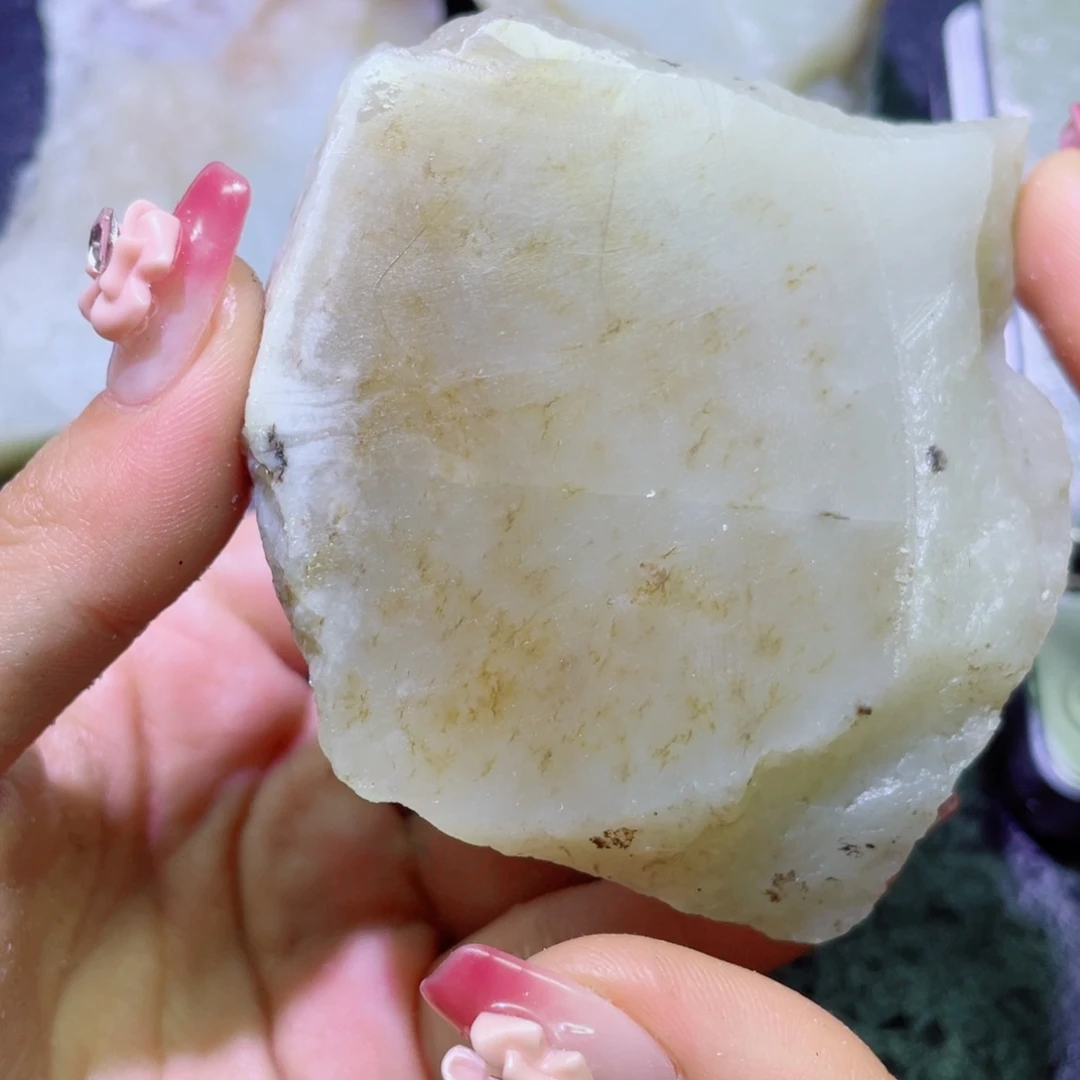 和田玉未镶嵌珠宝半成品