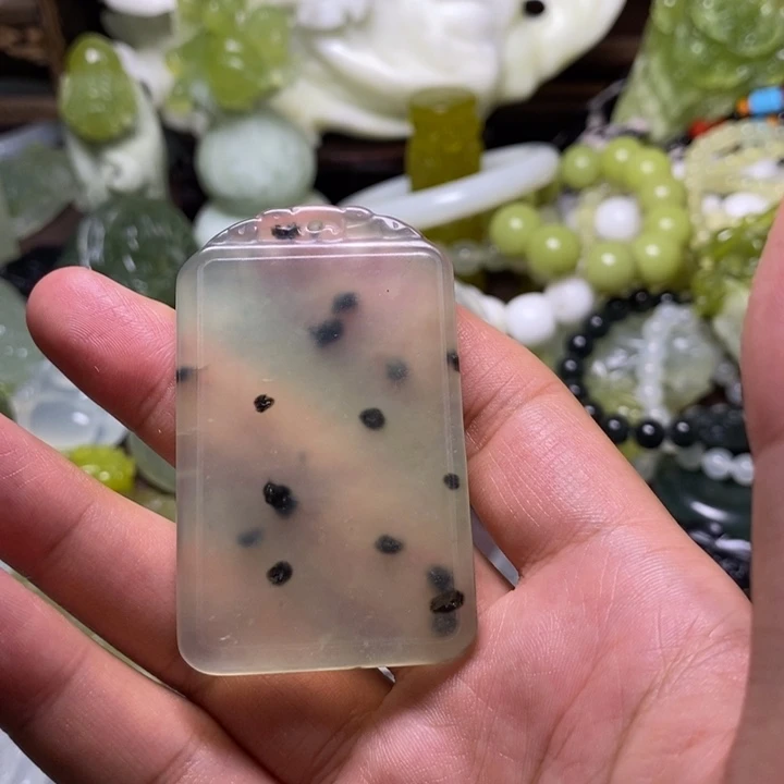 岫玉未镶嵌岫玉颈饰